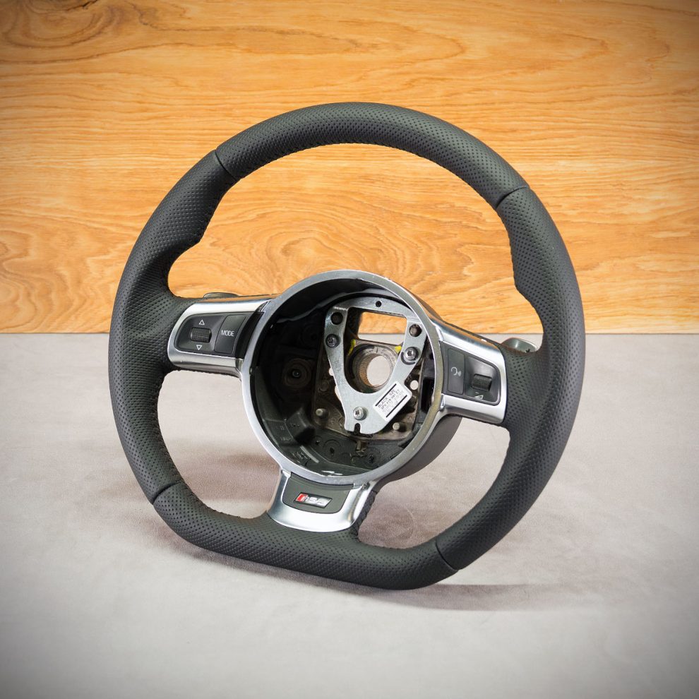 Audi RS3 Custom steering wheel