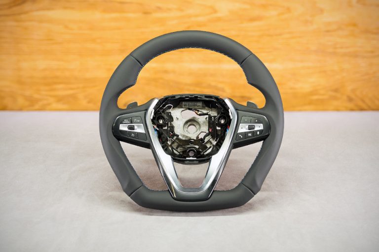 BMW X4 G02 Custom steering wheel