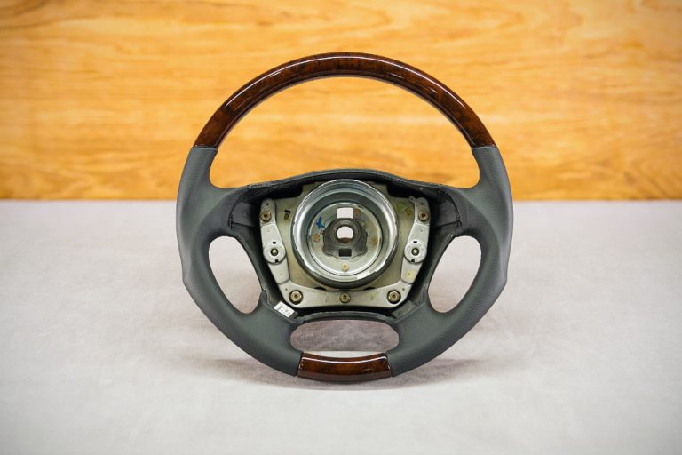 Mercedes-Benz ML W164 Custom steering wheel
