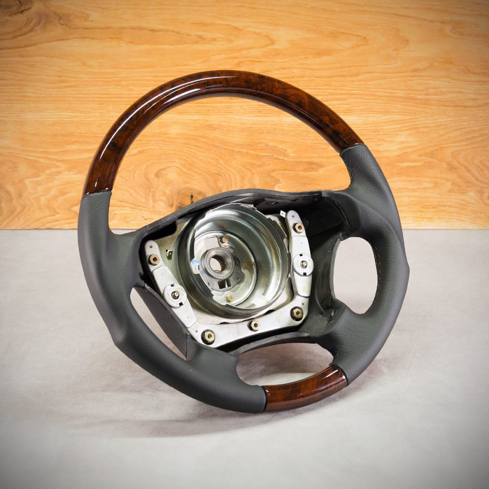Mercedes-Benz ML W164 Custom steering wheel