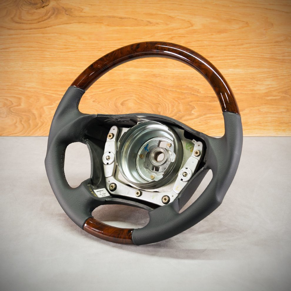 Mercedes-Benz ML W164 Custom steering wheel