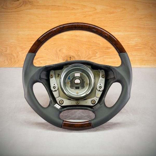 Mercedes-Benz ML W164 steering wheel after upholstery