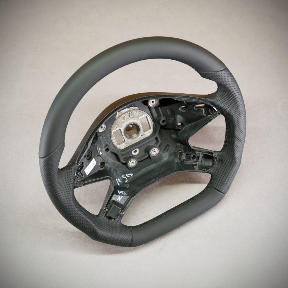 Mercedes-Benz W212 Custom steering wheel