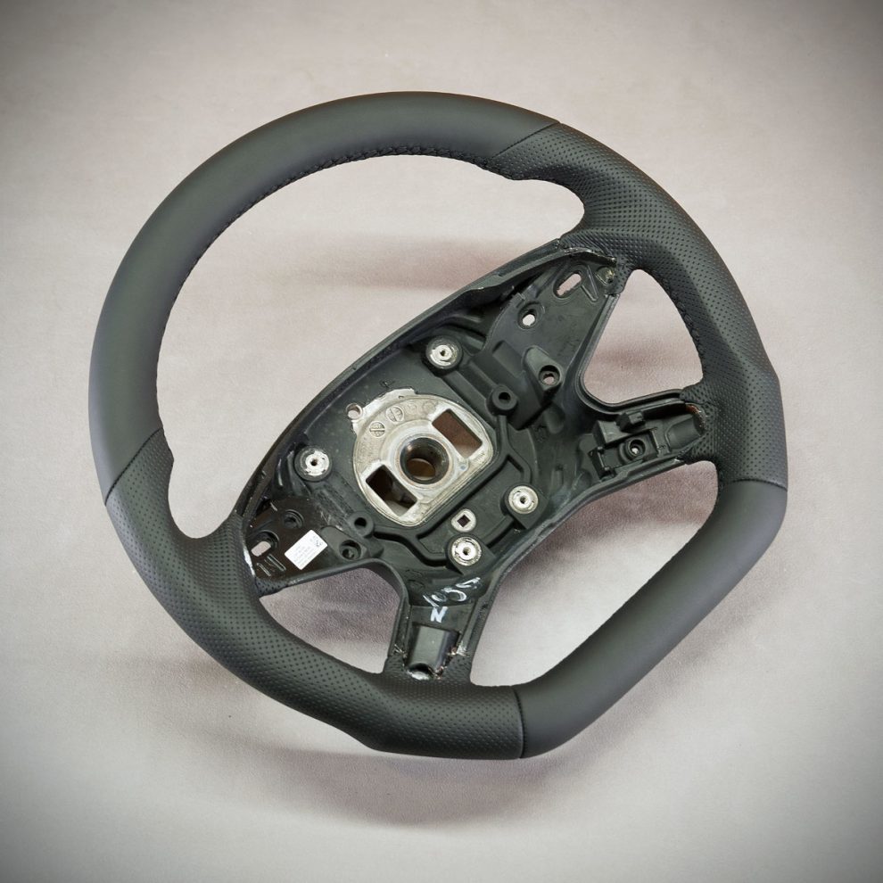 Mercedes-Benz W212 Custom steering wheel