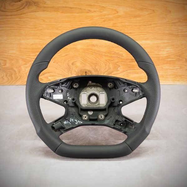 Mercedes-Benz W212 steering wheel after upholstery