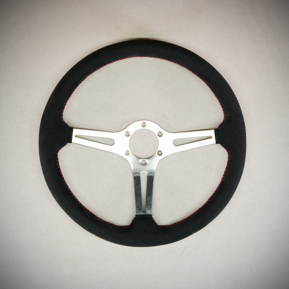 Momo Retro 360 Custom steering wheel