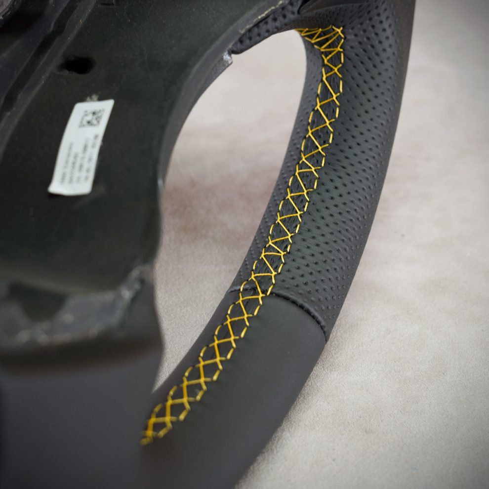 Opel Combo D Custom steering wheel
