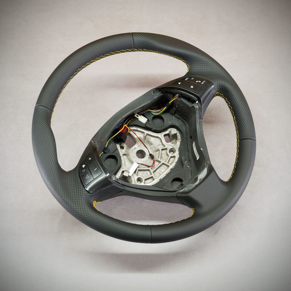 Opel Combo D Custom steering wheel