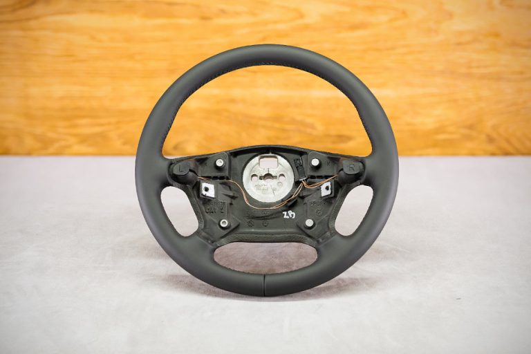 Opel Vectra Custom steering wheel
