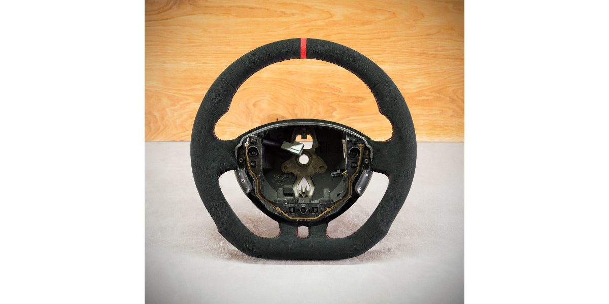 Renault Clio III Custom steering wheel Renault Clio III Custom steering wheel