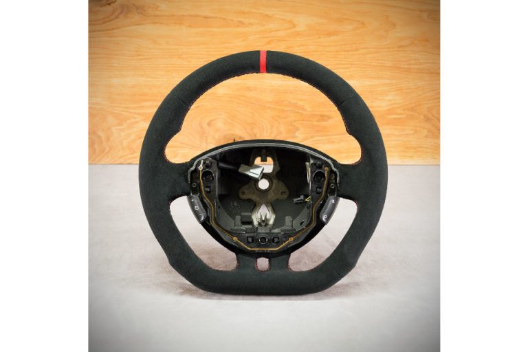 Renault Clio III Custom steering wheel