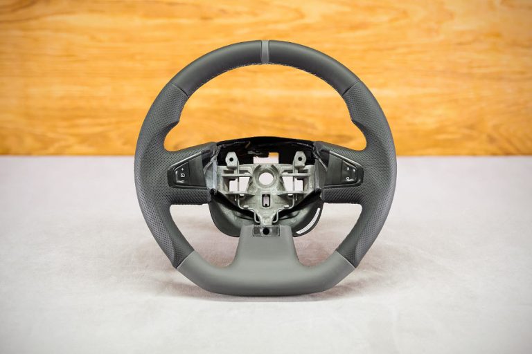 Renault Megane III Custom steering wheel