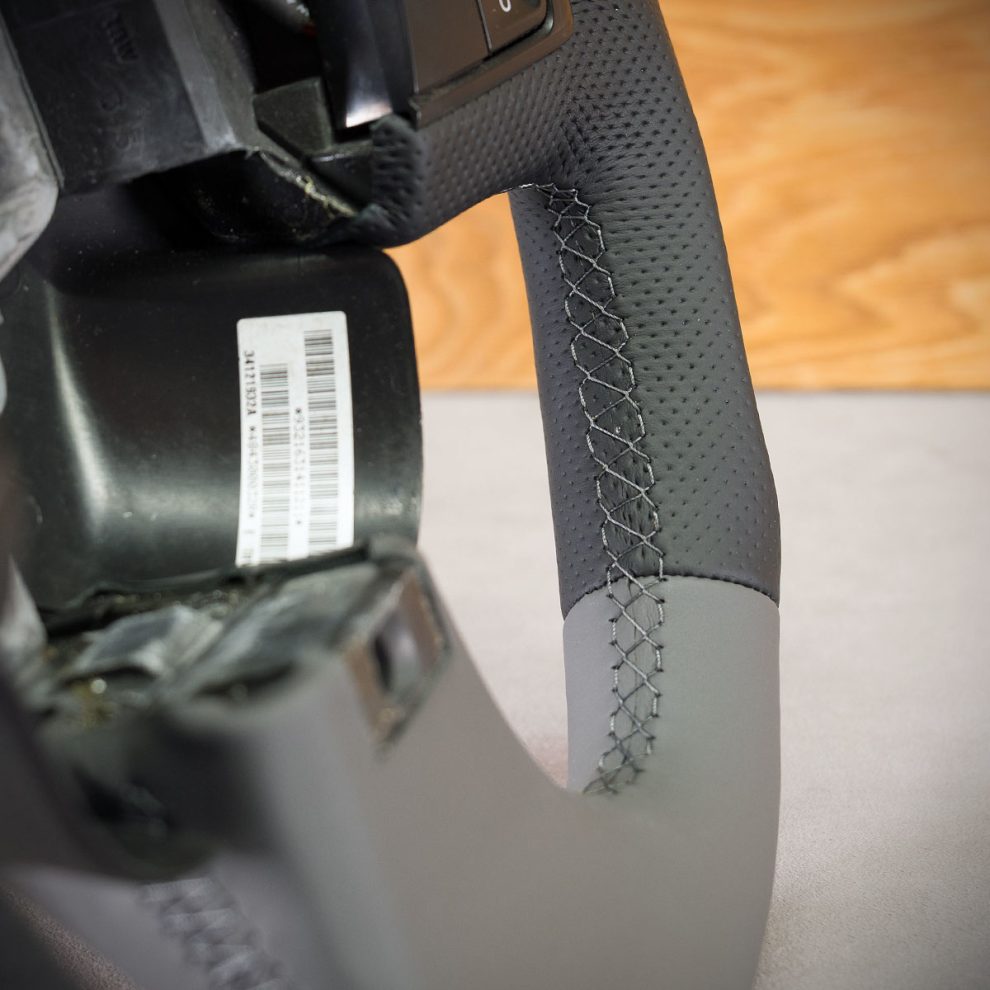 Renault Megane III Custom steering wheel