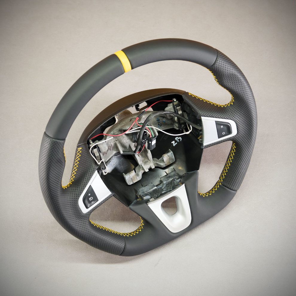 Renault Megane III RS Custom steering wheel