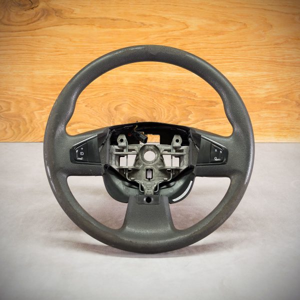 Renault Megane III steering wheel before modification