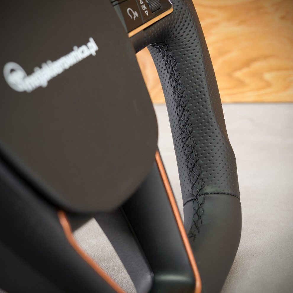 Seat Leon III Custom steering wheel