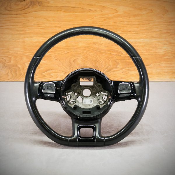Volkswagen Beetle steering wheel before modification Volkswagen Beetle steering wheel before modification