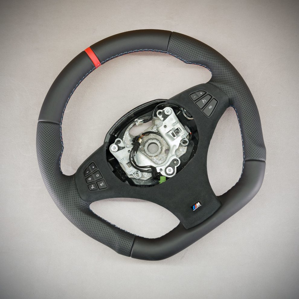 BMW X5 E83 Custom steering wheel