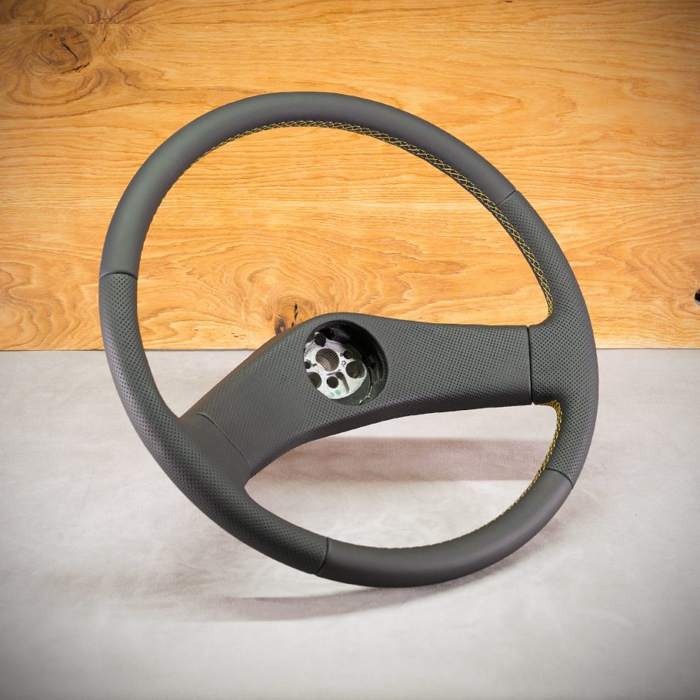 MAN L2000 Custom steering wheel