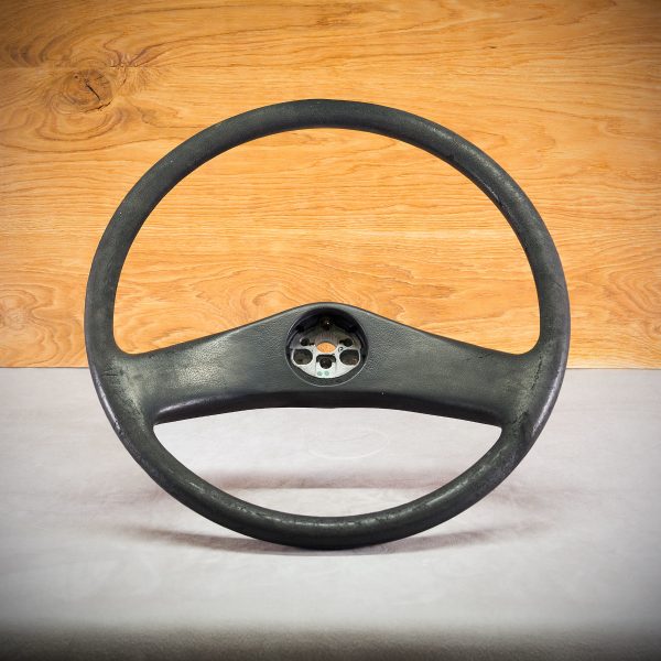 MAN L2000 steering wheel before upholstery MAN L2000 steering wheel before upholstery
