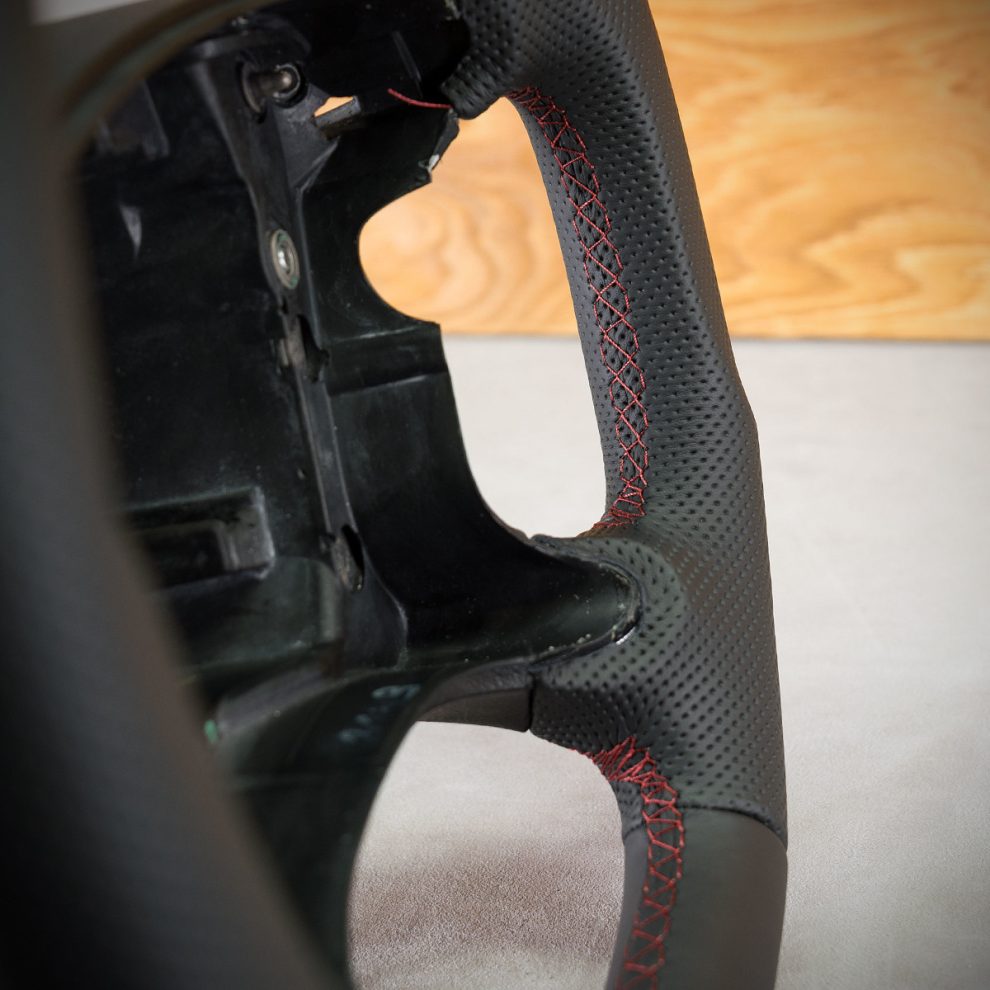 Mercedes-Benz CLS W219 Custom steering wheel