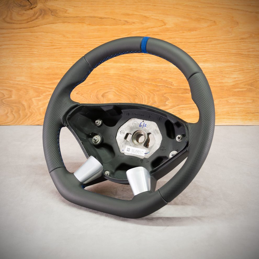 Mercedes-Benz Sprinter Custom steering wheel
