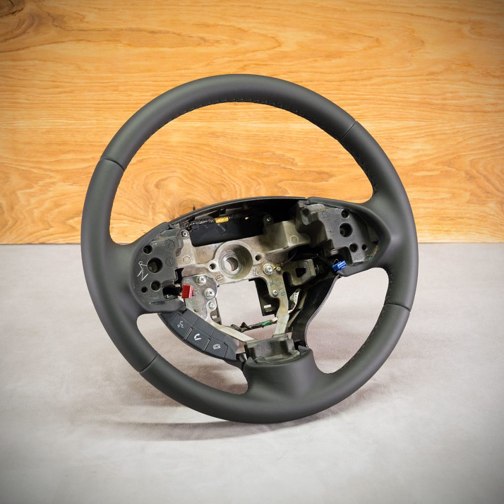Mitsubishi L200 Custom steering wheel