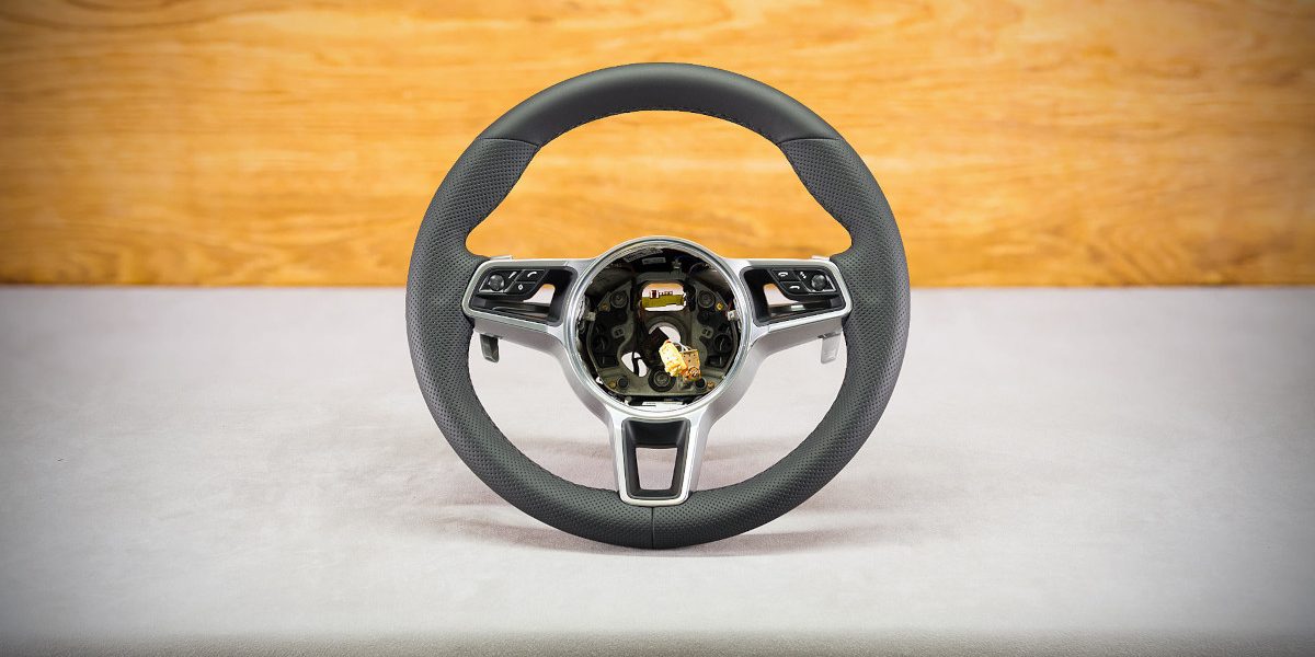 Porsche Macan Custom steering wheel