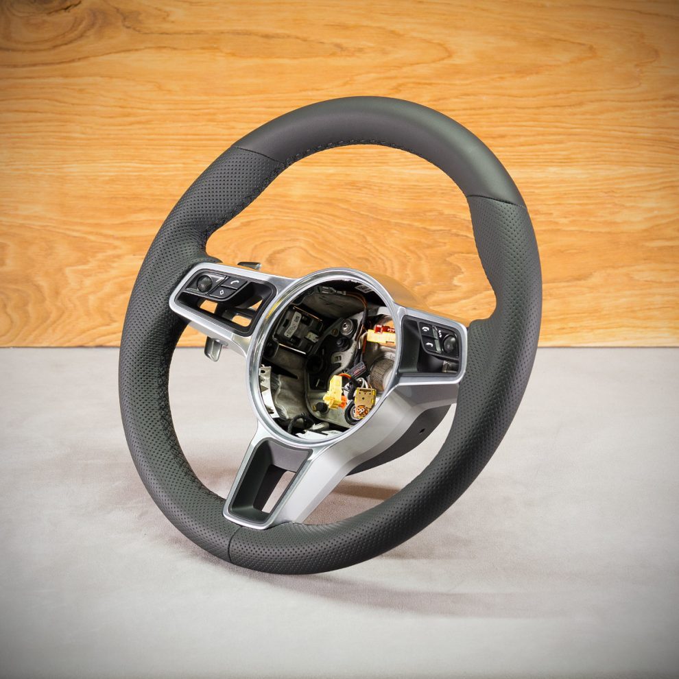 Porsche Macan Custom steering wheel