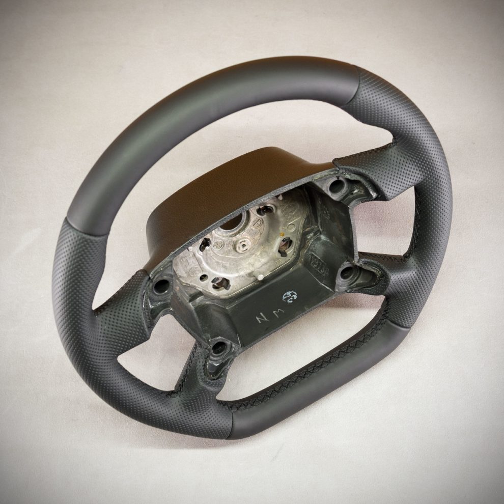 Volkswagen Transporter T5 Custom steering wheel