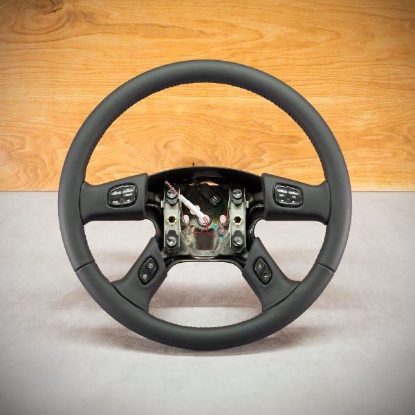 Hummer H2 steering wheel after upholstery Hummer H2 steering wheel after upholstery