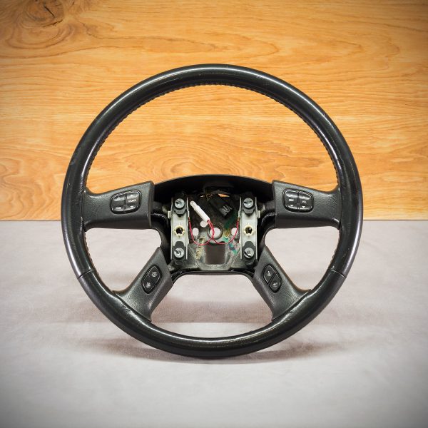 Hummer H2 steering wheel before upholstery Hummer H2 steering wheel before upholstery