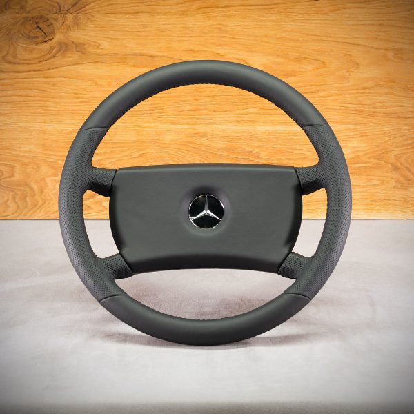 Mercedes-Benz 500 steering wheel after modification Mercedes-Benz 500 steering wheel after modification