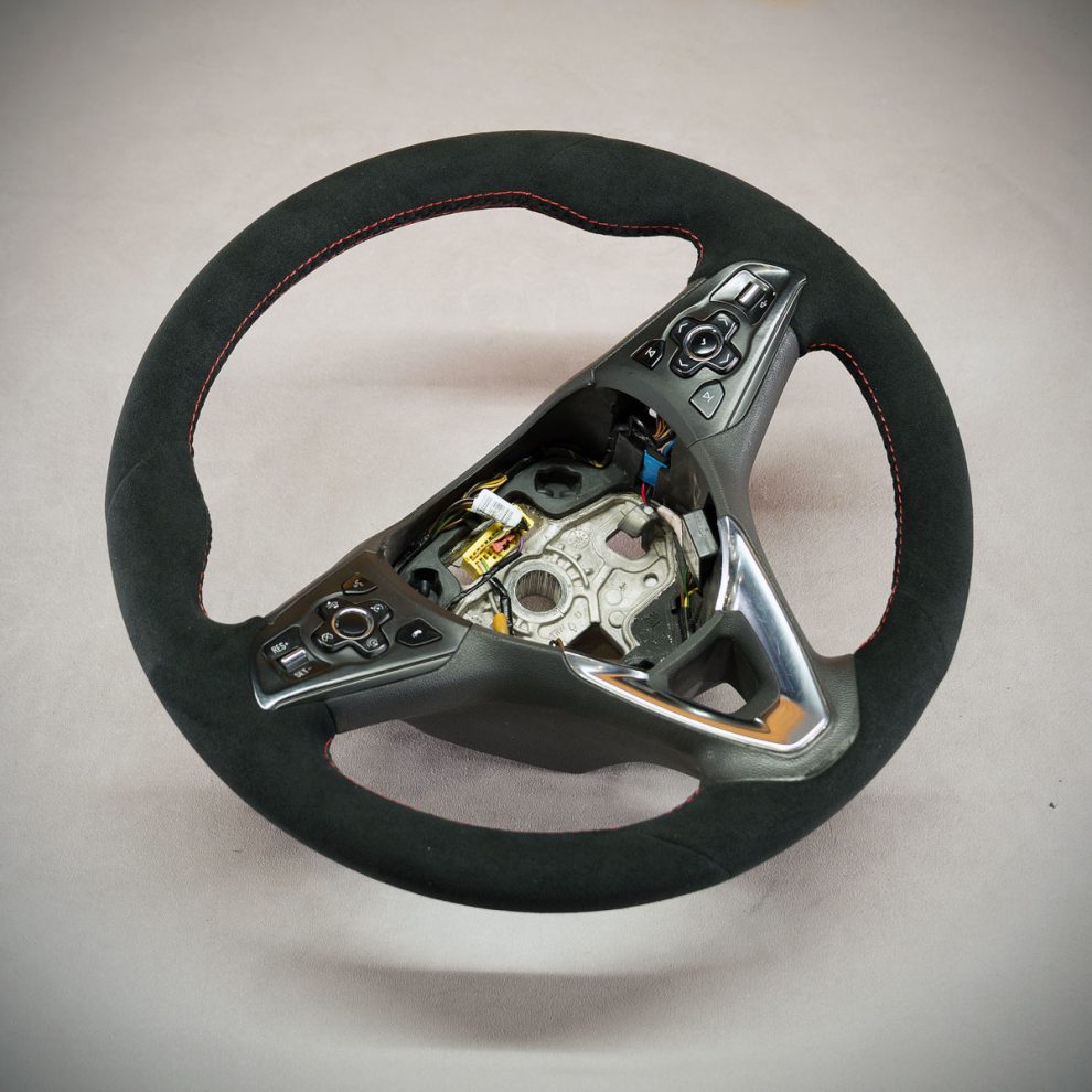 Opel Astra K Custom steering wheel