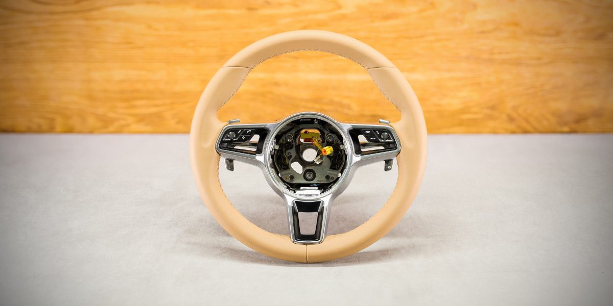 Porsche Macan Custom steering wheel Porsche Macan Custom steering wheel