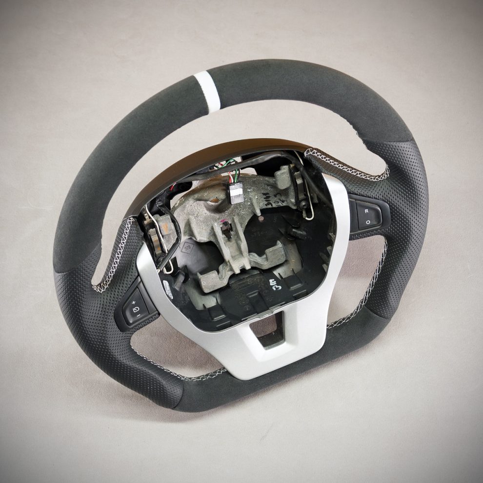 Renault Laguna III Custom steering wheel