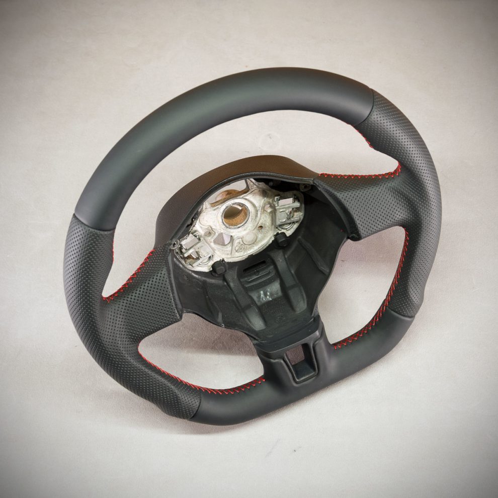 Volkswagen Polo Custom steering wheel
