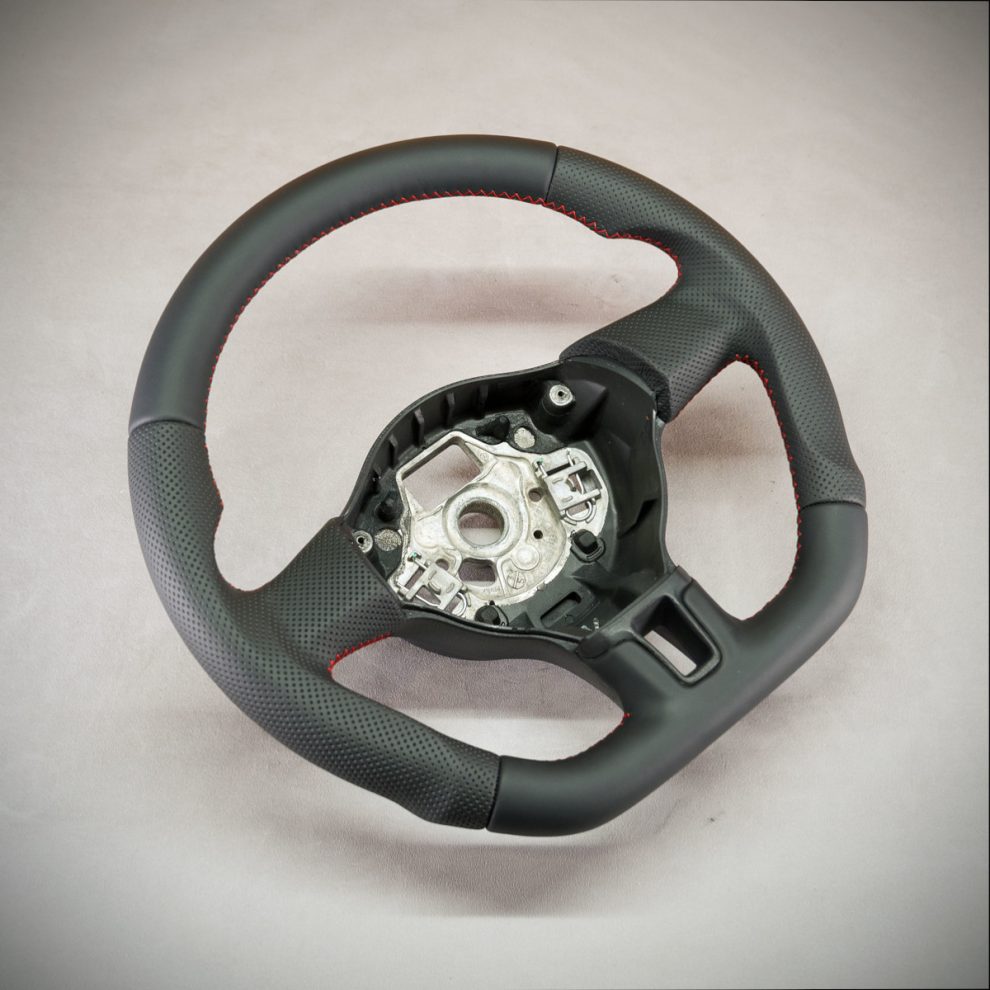 Volkswagen Polo Custom steering wheel