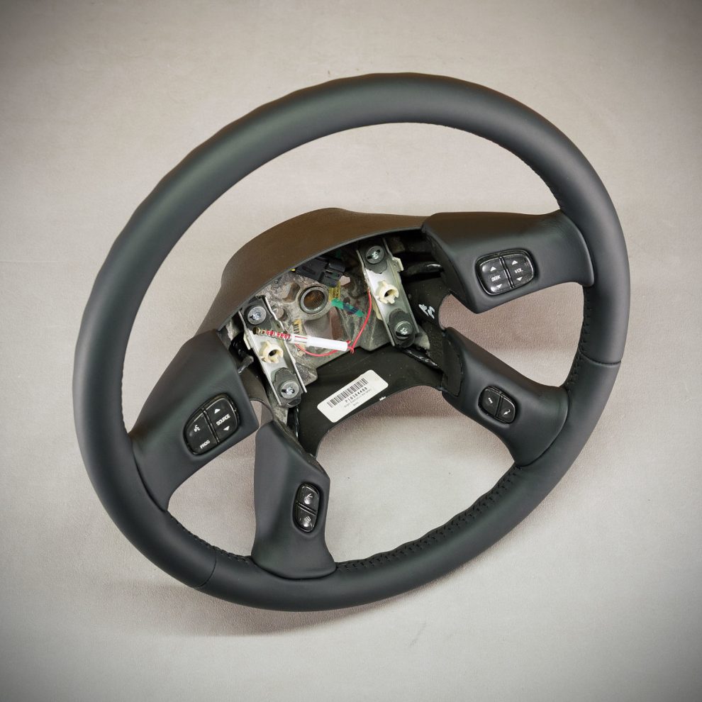 Hummer H2 Custom steering wheel