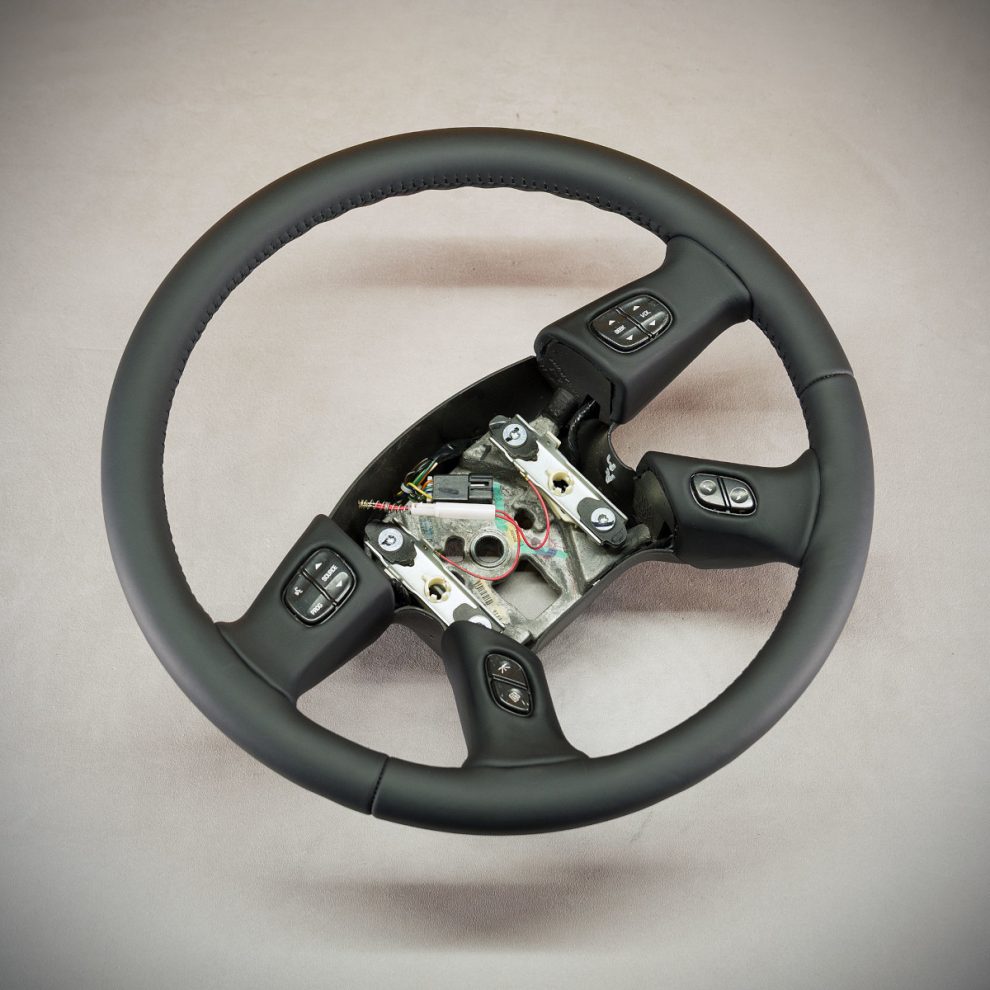 Hummer H2 Custom steering wheel
