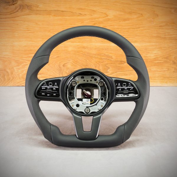 Mercedes-Benz Sprinter W907 steering wheel after modification Mercedes-Benz Sprinter W907 steering wheel after modification