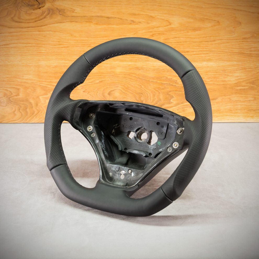 Mercedes-Benz W203 Custom steering wheel