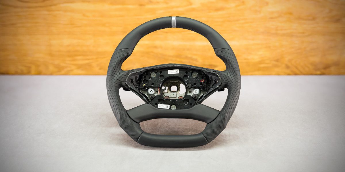 Mercedes-Benz W221 Custom steering wheel Mercedes-Benz W221 Custom steering wheel