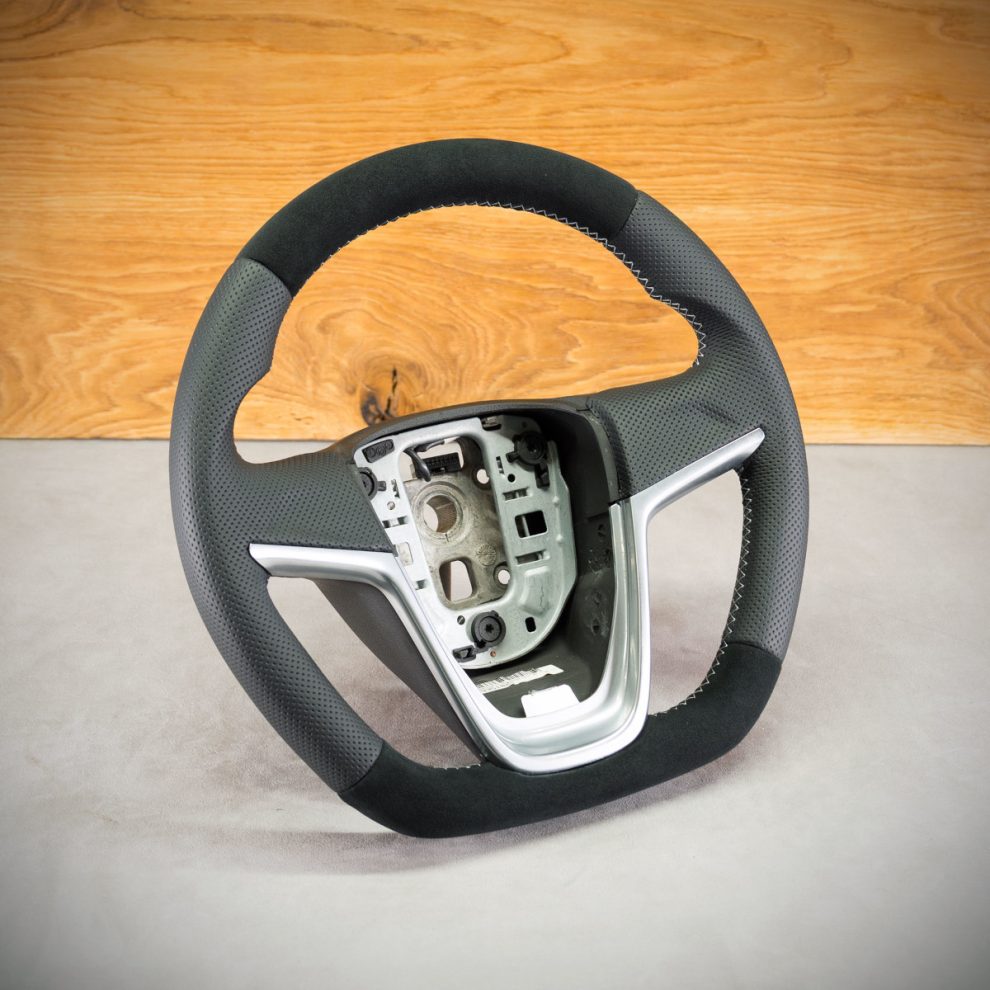 Opel Astra J Custom steering wheel