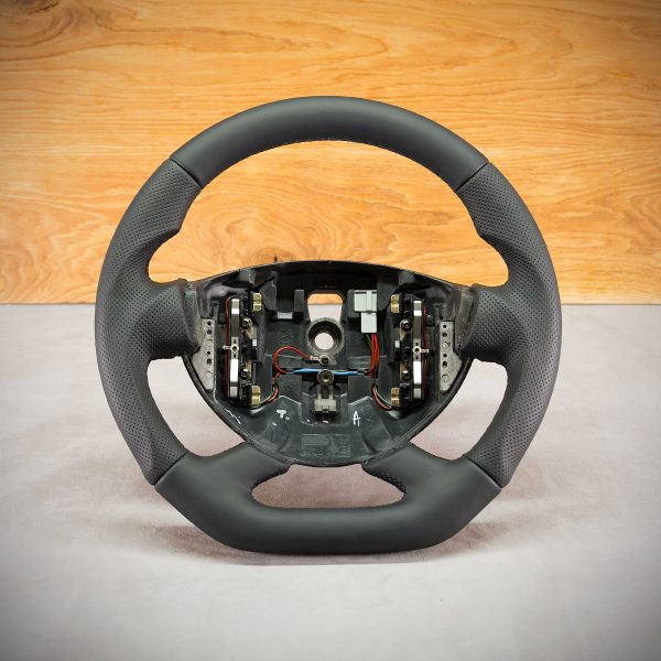 Opel Vivaro steering wheel after modification