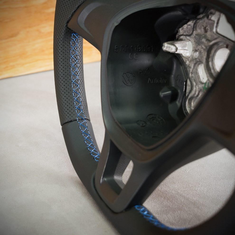 Volkswagen Crafter Custom steering wheel