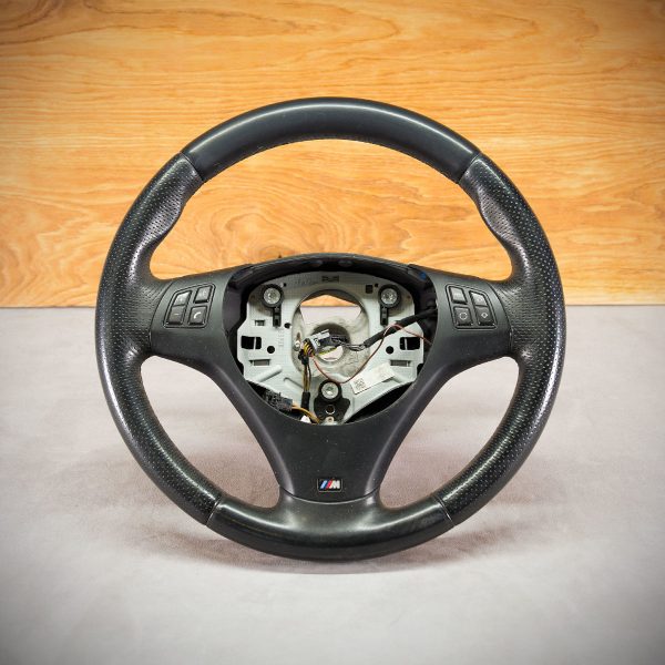 BMW E90 steering wheel before modification