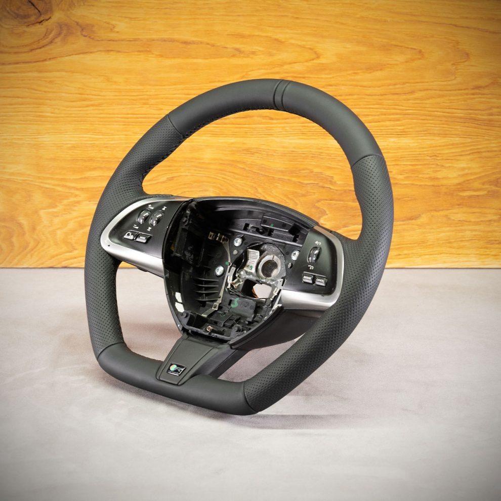 Jaguar XF X250 Custom steering wheel