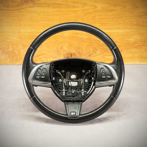 Jaguar XF X250 steering wheel before modification Jaguar XF X250 steering wheel before modification