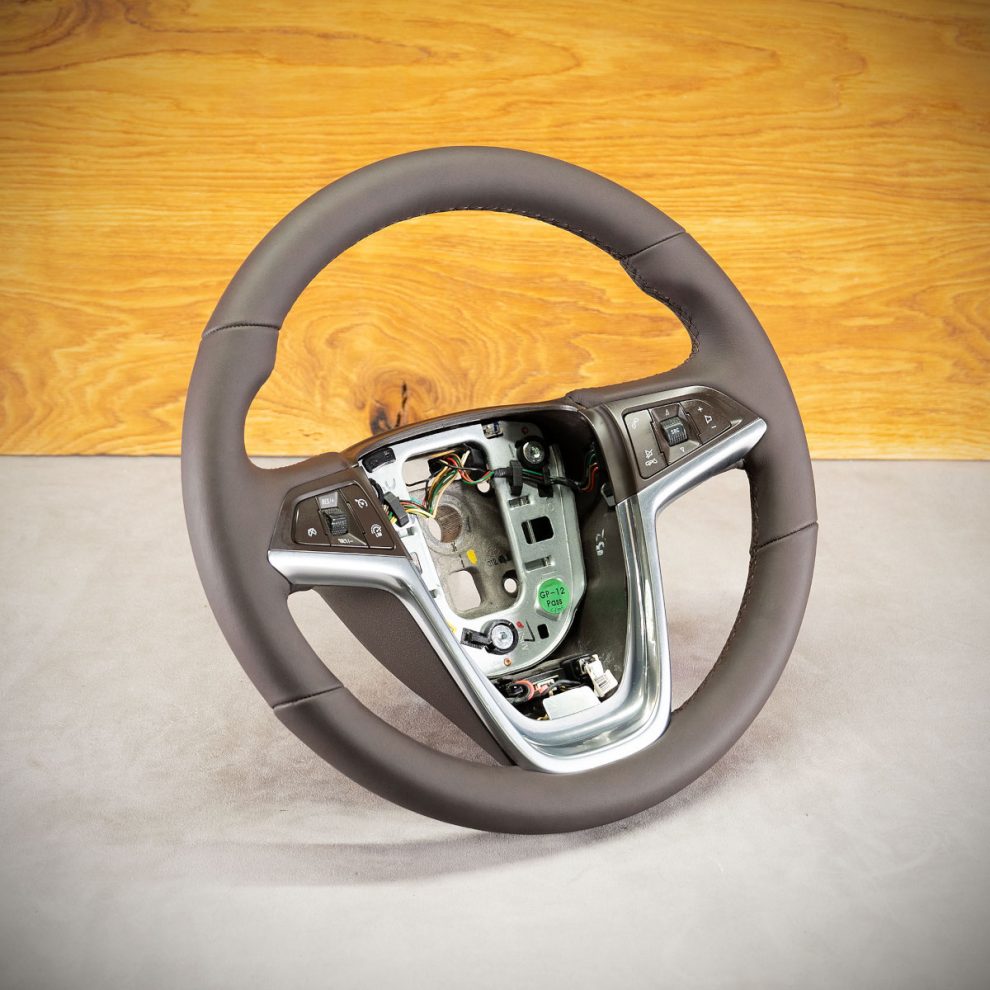 Opel Mokka Custom steering wheel